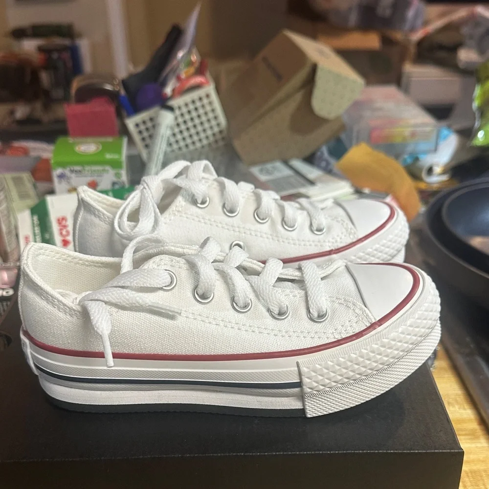 NIB Converse Classic White/Garnet/Navy Sneakers with Red Trim Size 11Y